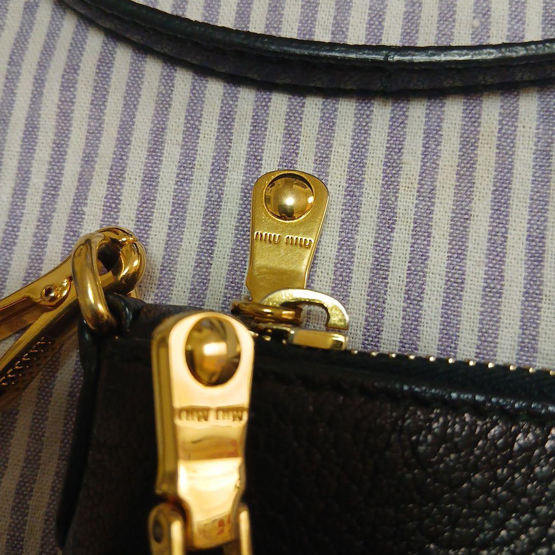 miumiu ショルダーバッグ