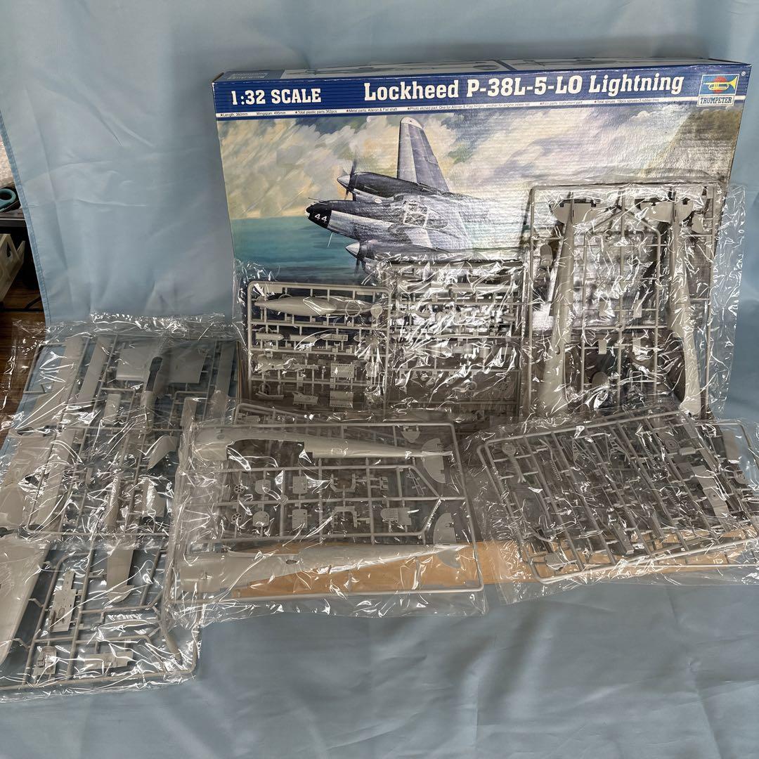 P-38 ライトニング1/32　トランペッター