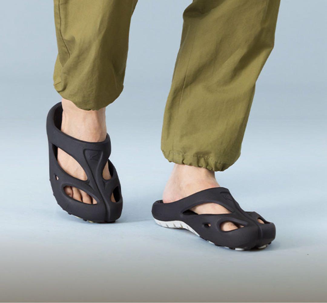 新品 定価7.7千円 KEEN / キーン SHANTI サンダル 25cm