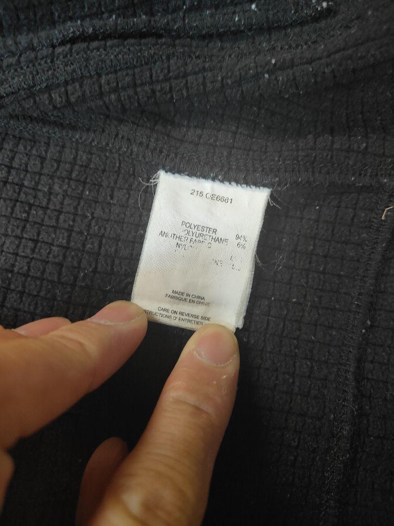 MOUNTAINHARDWEAR　マイクログリッドジャケット　アウトドアウェア