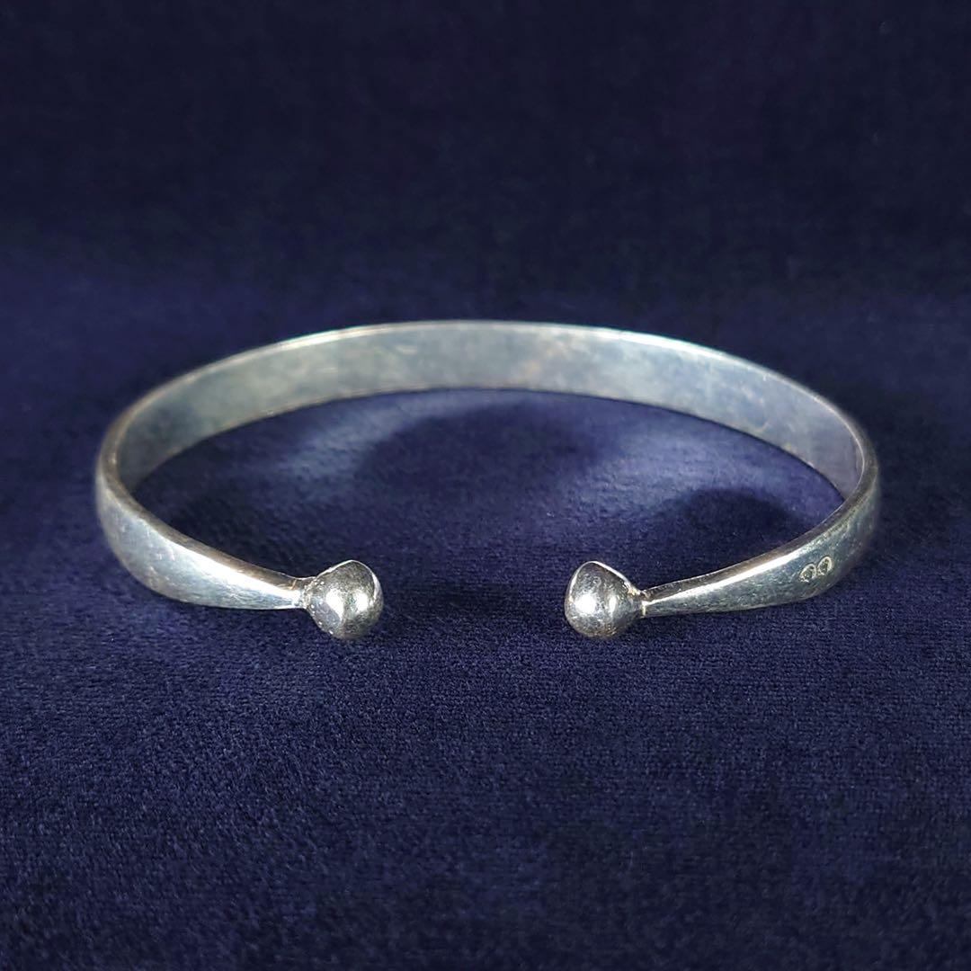 【モロッコ直輸入】トゥアレグ族 シルバーバングル 【モロッコ直輸入】トゥアレグ族 シルバーバングル