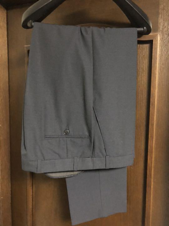 新品未使用DKNYデザインスーツ
