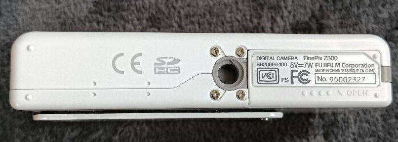 Fujifilm FinePix Z300 ホワイト　中古