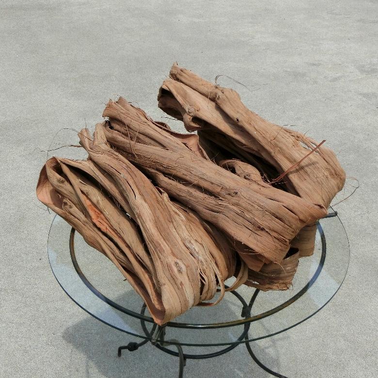 青森岩木山産 山葡萄 皮 樹皮 約2kg B品 青森岩木山産 山葡萄 皮 樹皮 約2kg