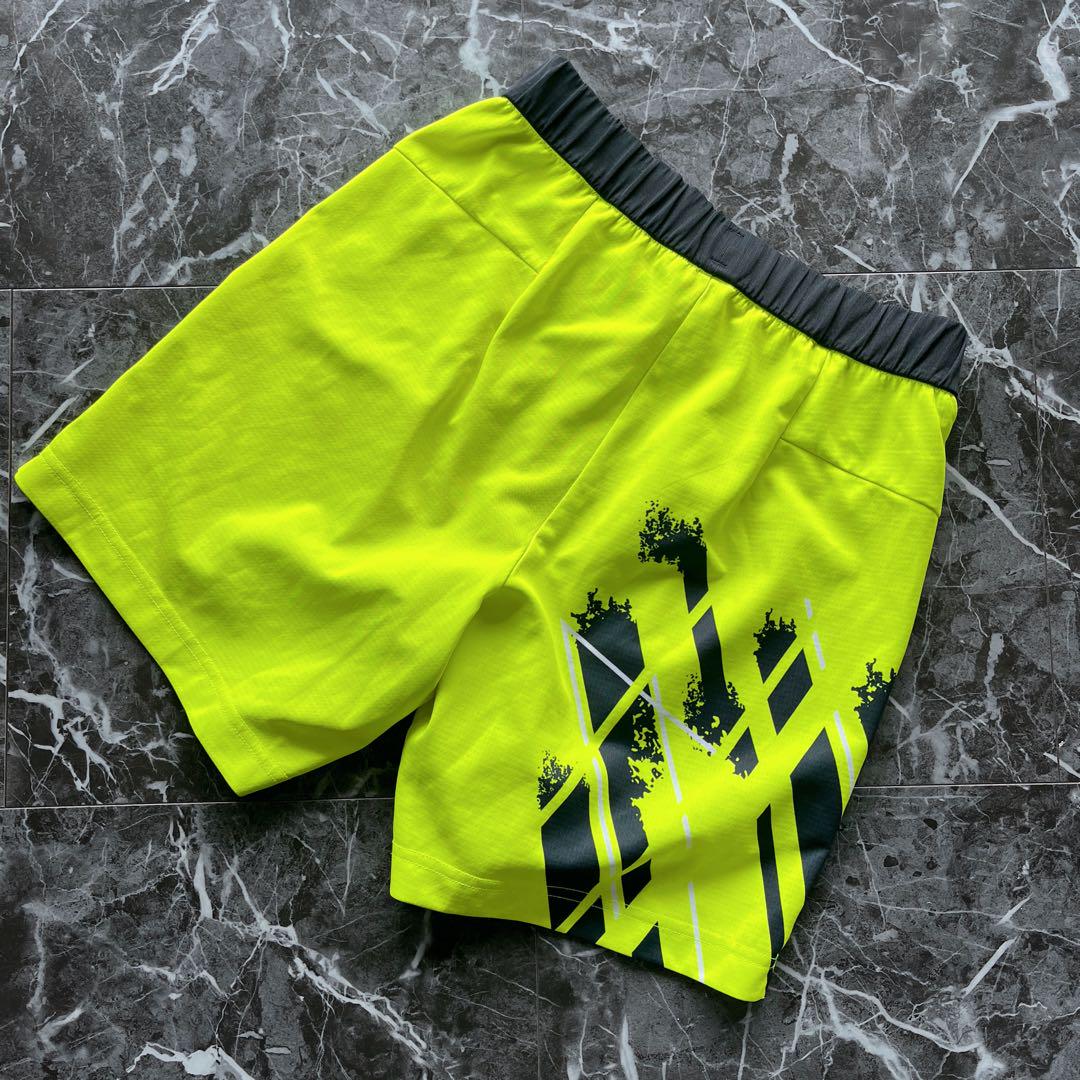 ハーフパンツ　YONEX S