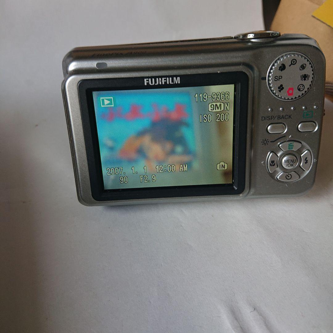 富士フイルム Finepix A900 単三乾電池使用デジカメ ②