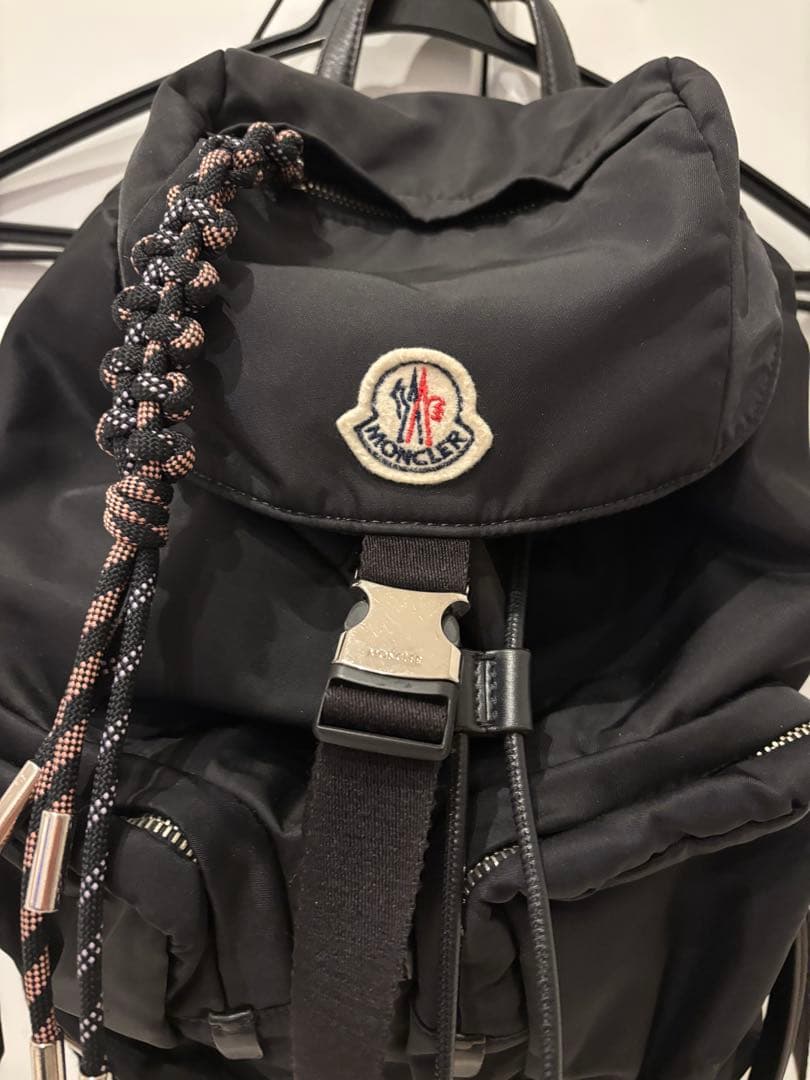 モンクレール Moncler F109B5A70000 02SA9 バックパック モンクレール Moncler F109B5A70000 02SA9 バックパック