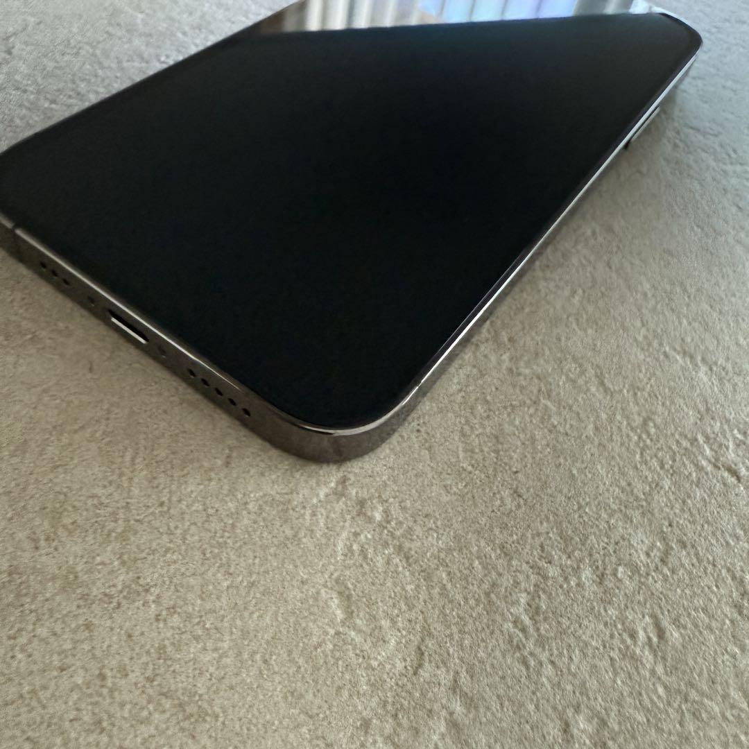 Apple iPhone 12 Pro 128GB グラファイト　ブラック