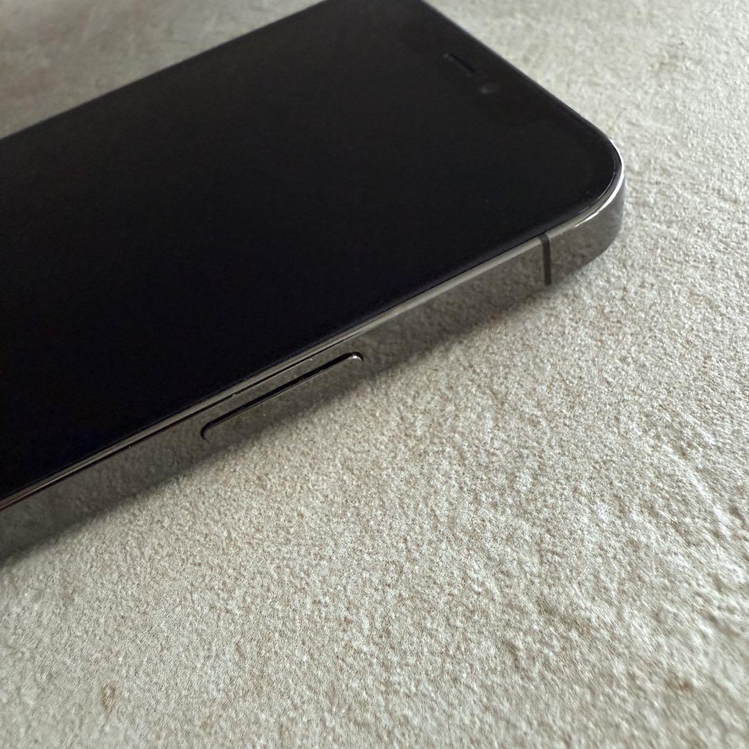 Apple iPhone 12 Pro 128GB グラファイト　ブラック