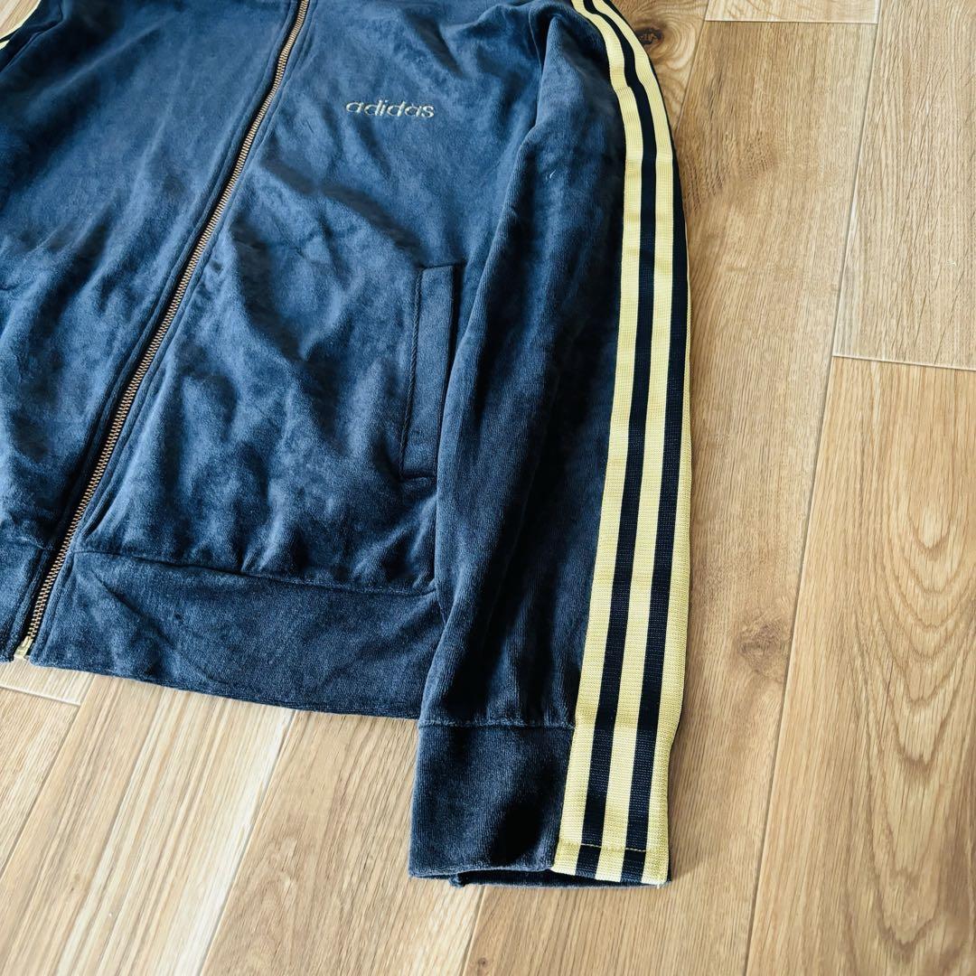 【USED】　adidas　ベロアトラックジャケット　Mサイズ　ブラック