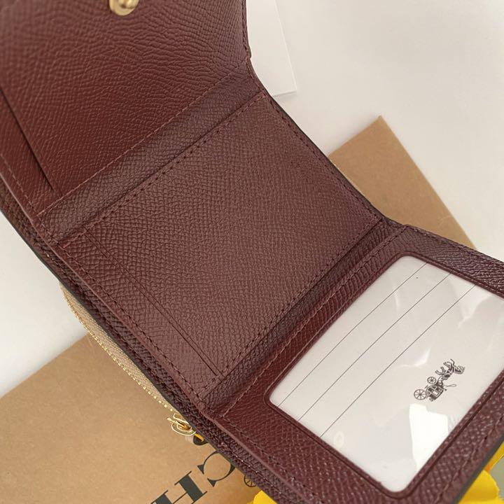 即納新品 新品 COACH コーチ 折り財布 ベージュ ワイン レディース y6hmS-m58331464701 国産大特価