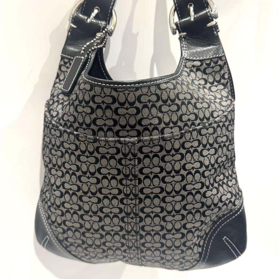 貴重　coach ブラック シグネチャーロゴ入り ショルダーバッグ