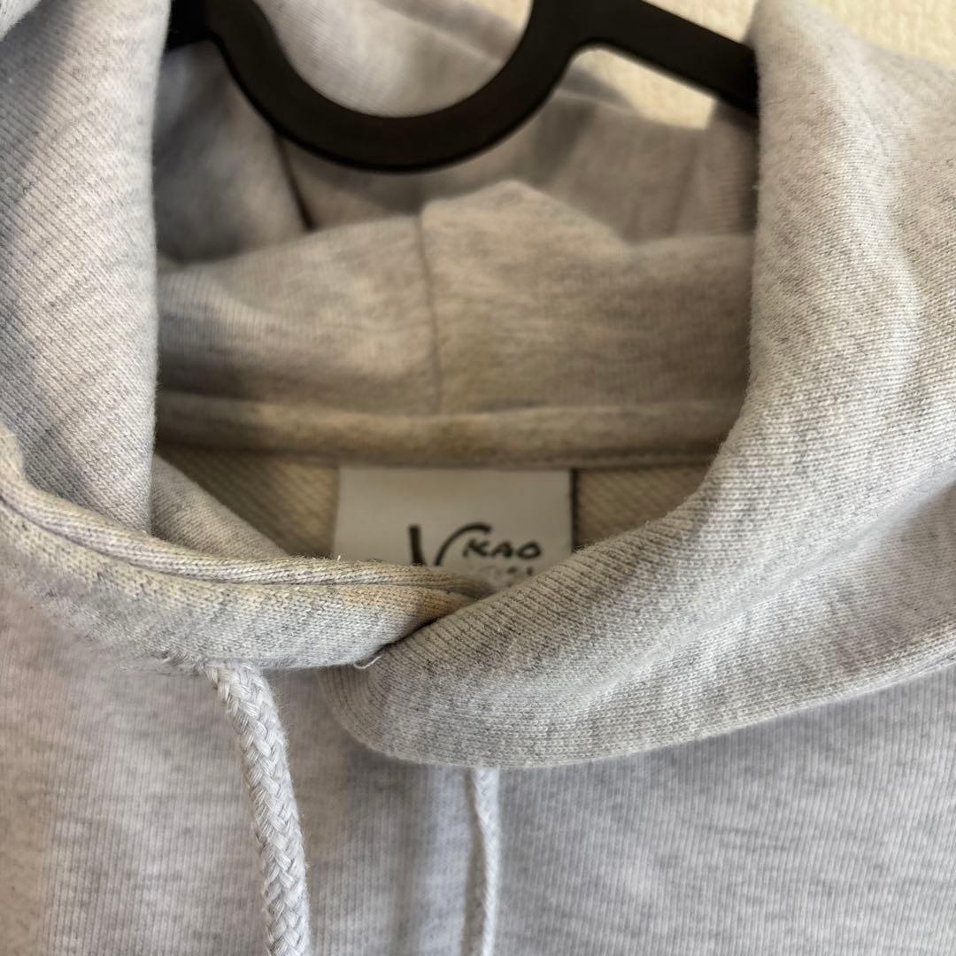 カオヨリナカミ　kaoyorinakami　グレーパーカー mdprevattcaulkingandwaterproofing.com