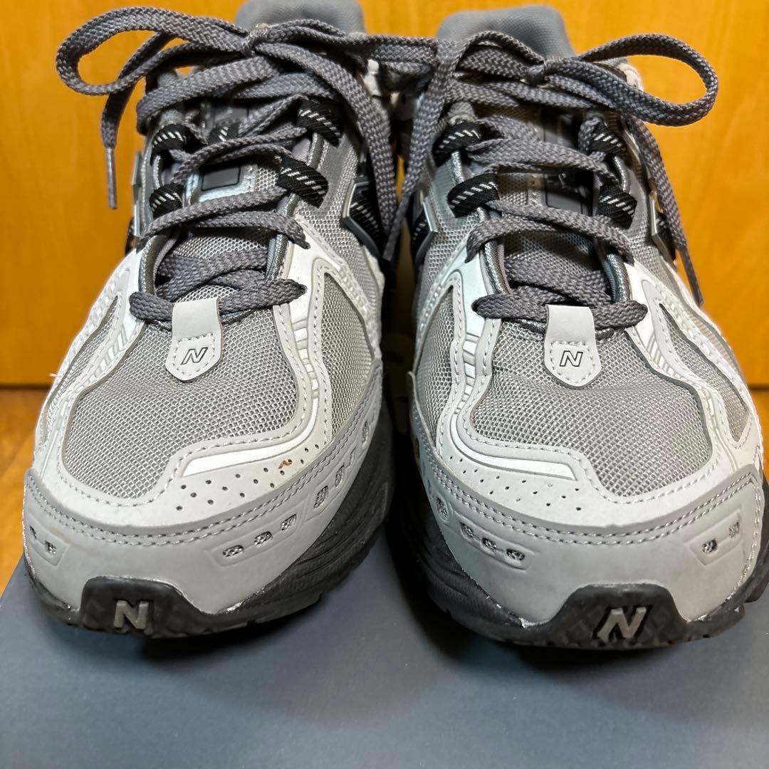 New Balance 1906R グレー スニーカー