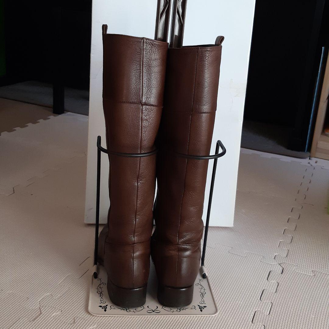メルカリ 革 ロングブーツ 茶色 お手入れクリーム スタンド付き 3 900 中古や未使用のフリマ