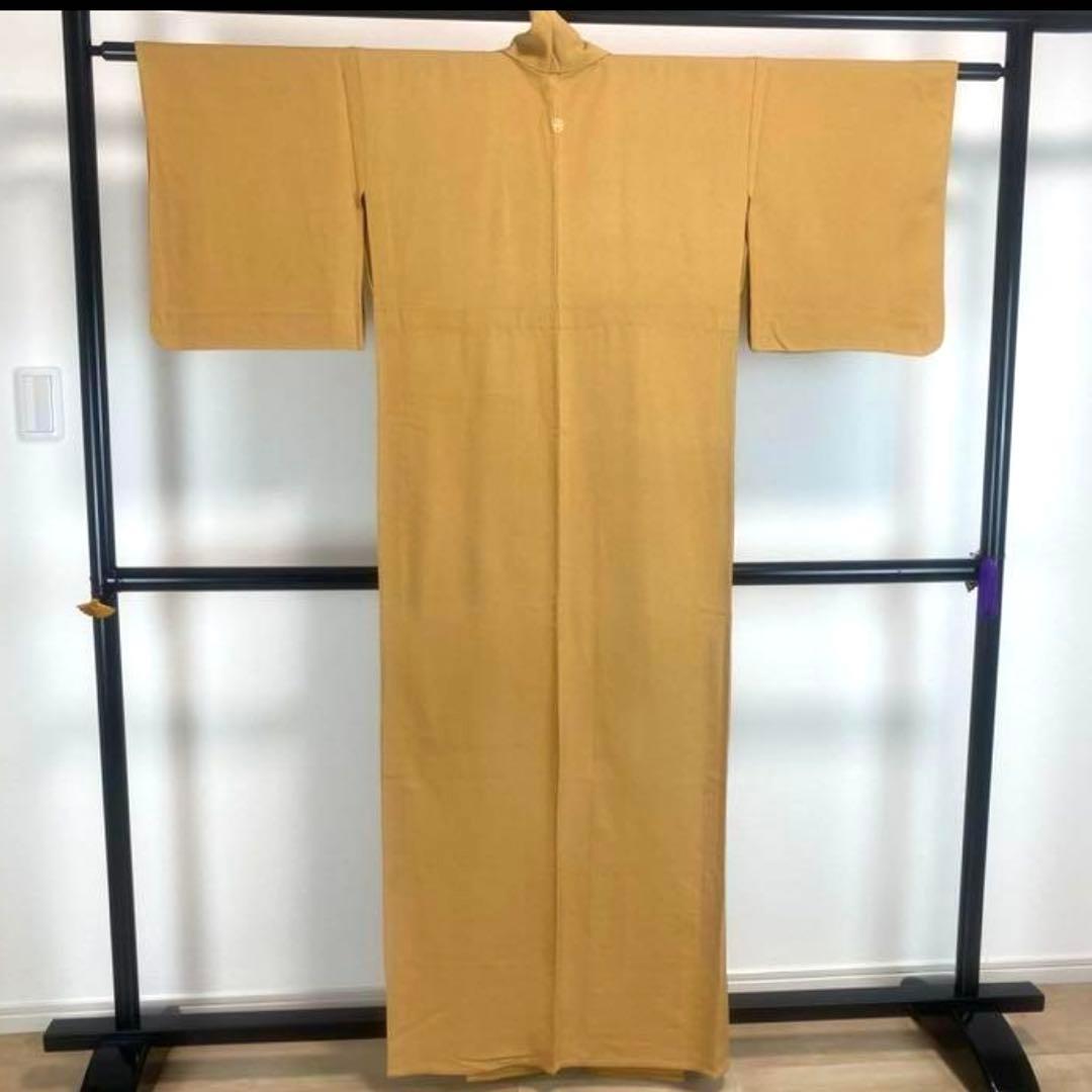 ZY-707 色無地 単衣 一つ紋 縫い紋 ちりめん 芥子色 広衿