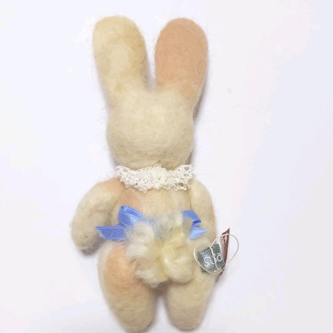 作家　アーティスト　手作り　うさぎ　ラビット　ぬいぐるみ　羊毛フェルト　ラトル