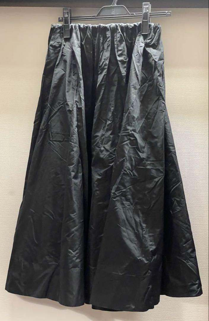 【新品】アパルトモン DAGMARブラックスカート
