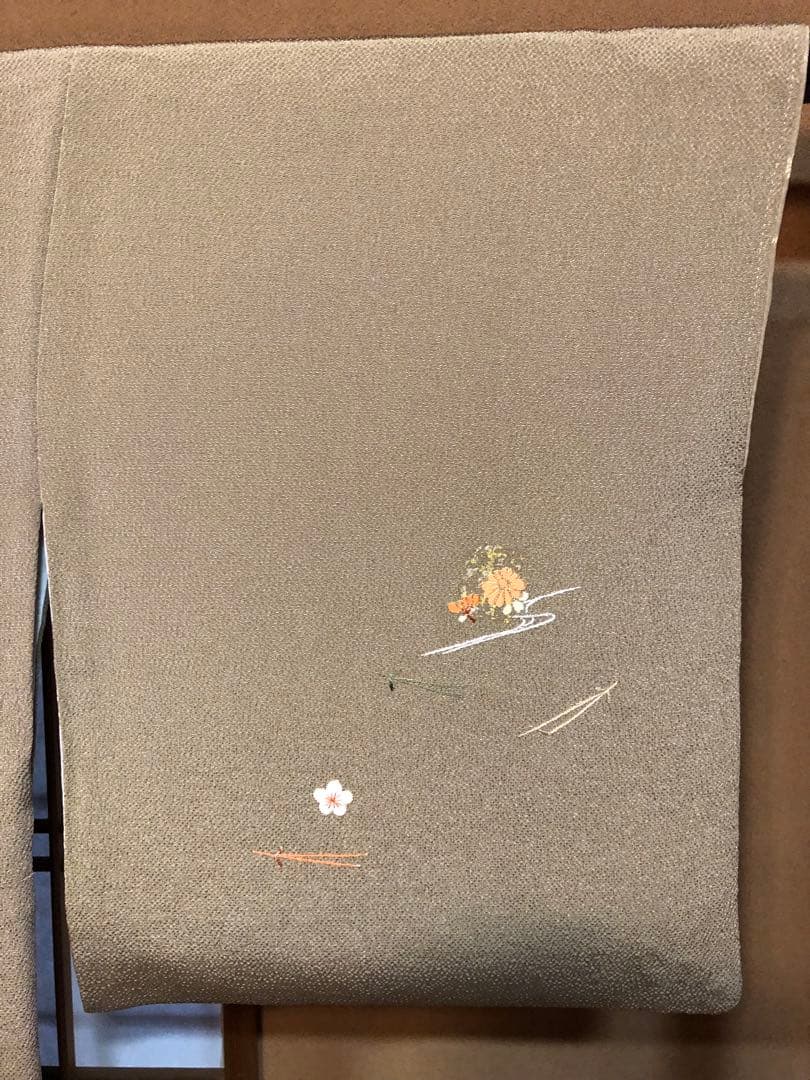 秋〜春先 付下 吹 き 寄 せ 新古品 お仕立上り 生地 ちりめん 秋〜春先 付下 吹 き 寄 せ 新古品 お仕立上り 生地 ちりめん