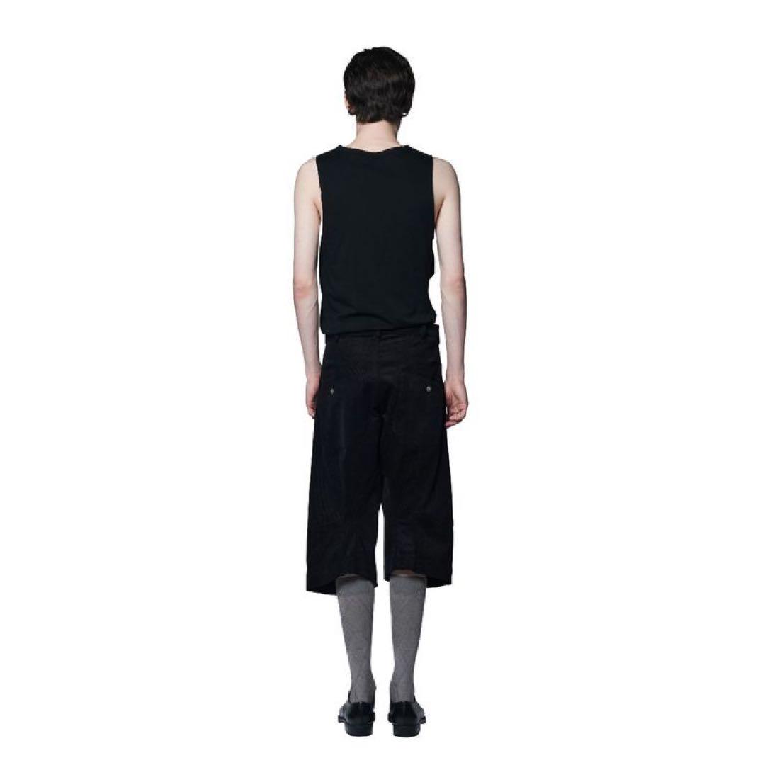 Omar Afridi - Knee darted flare shorts