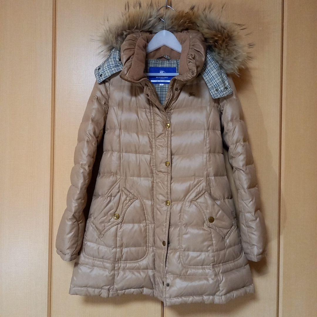バーバリー ブルーレーベル リアルファー付き ダウンコート サイズ38(M) バーバリー ブルーレーベル リアルファー付き ダウンコート サイズ38(M)