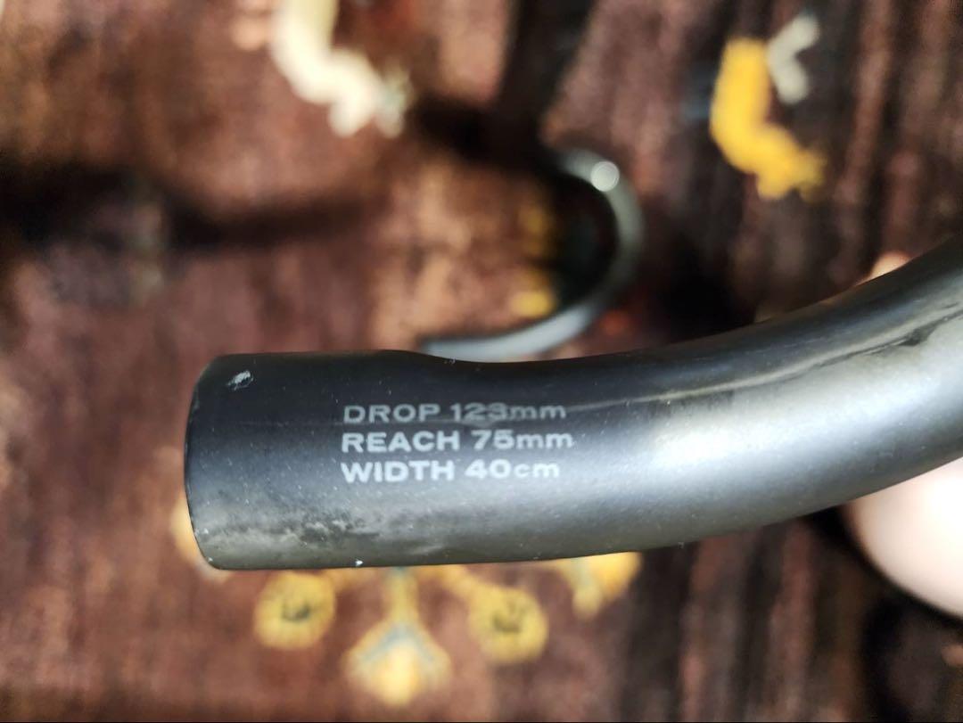 S-WORKS CARBON SHALLOW ROAD BAR　カーボンハンドル