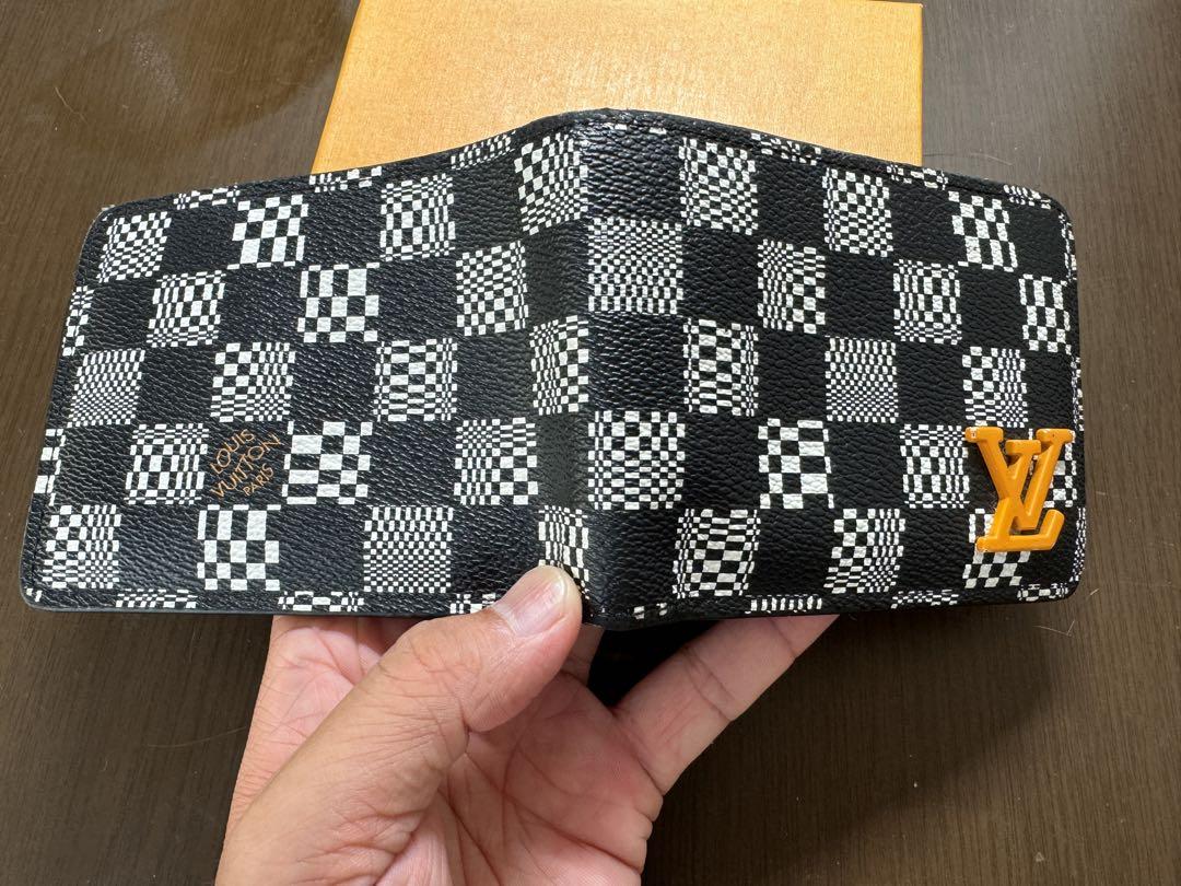ルイ•ヴィトン 二つ折り財布