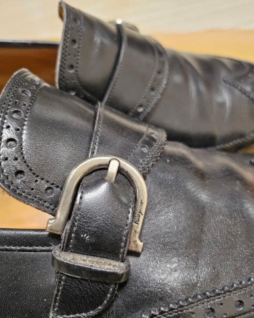 Salvatore Ferragamo ブラック モンクストラップシューズ　中古 Salvatore Ferragamo ブラック モンクストラップシューズ 中古