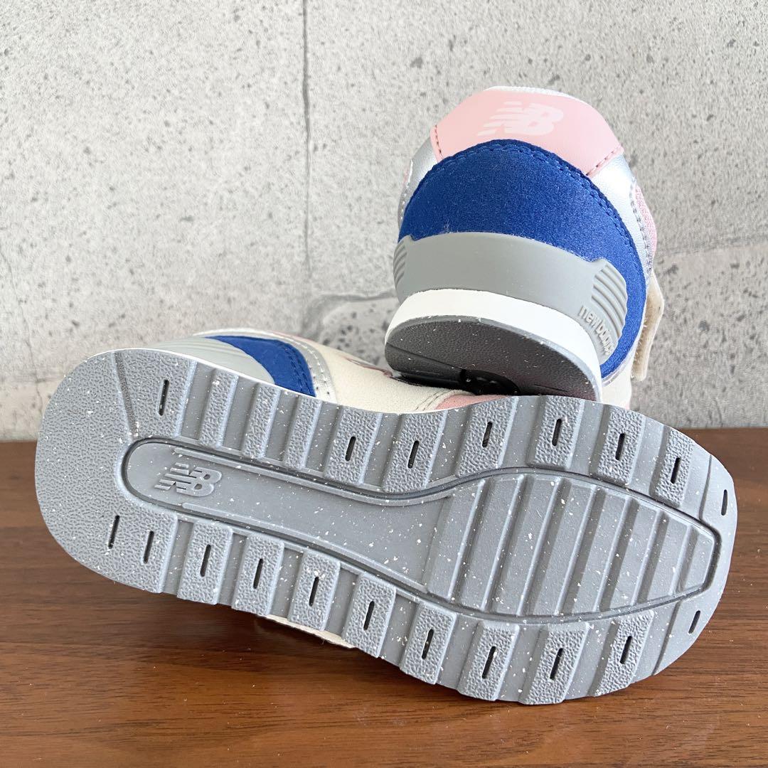 【新品】16.5センチ ピンク×クリーム ニューバランス スニーカー キッズ