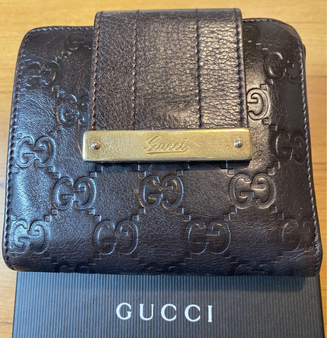 GUCCI二つ折り財布　ブラウン