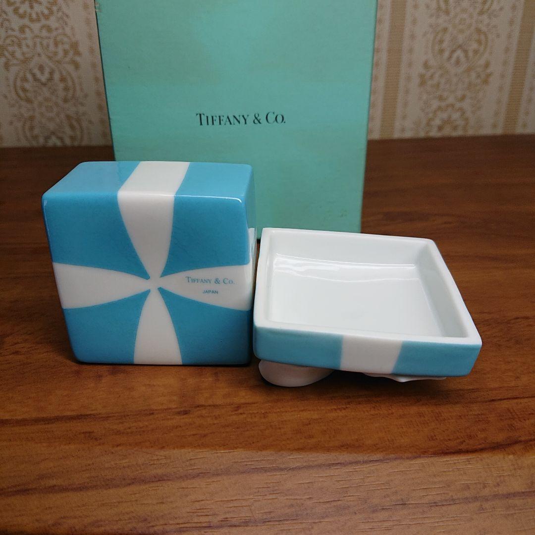 TIFFANY【ティファニー】ブルーリボンケース&グラス&ガラスケース