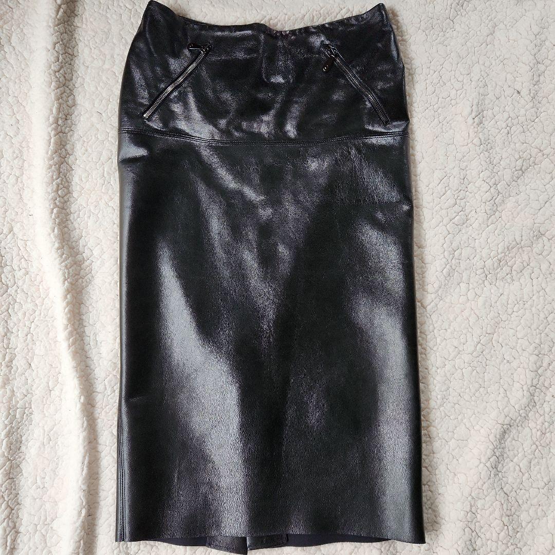 レザータイトスカート