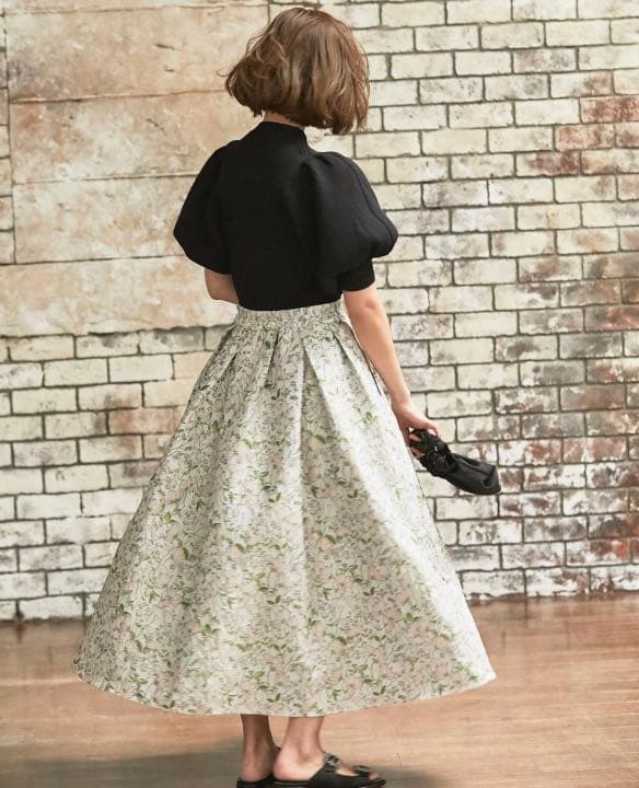 SEVEN TEN by MIHO KAWAHITO ボリュームスリーブニット