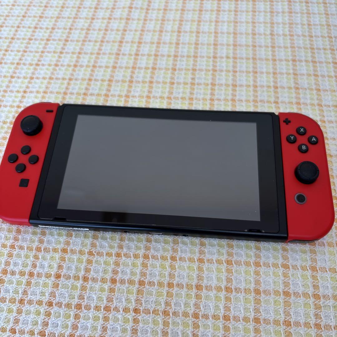 Nintendo Switch スーパーマリオオデッセイ　本体　ジョイコン充電器