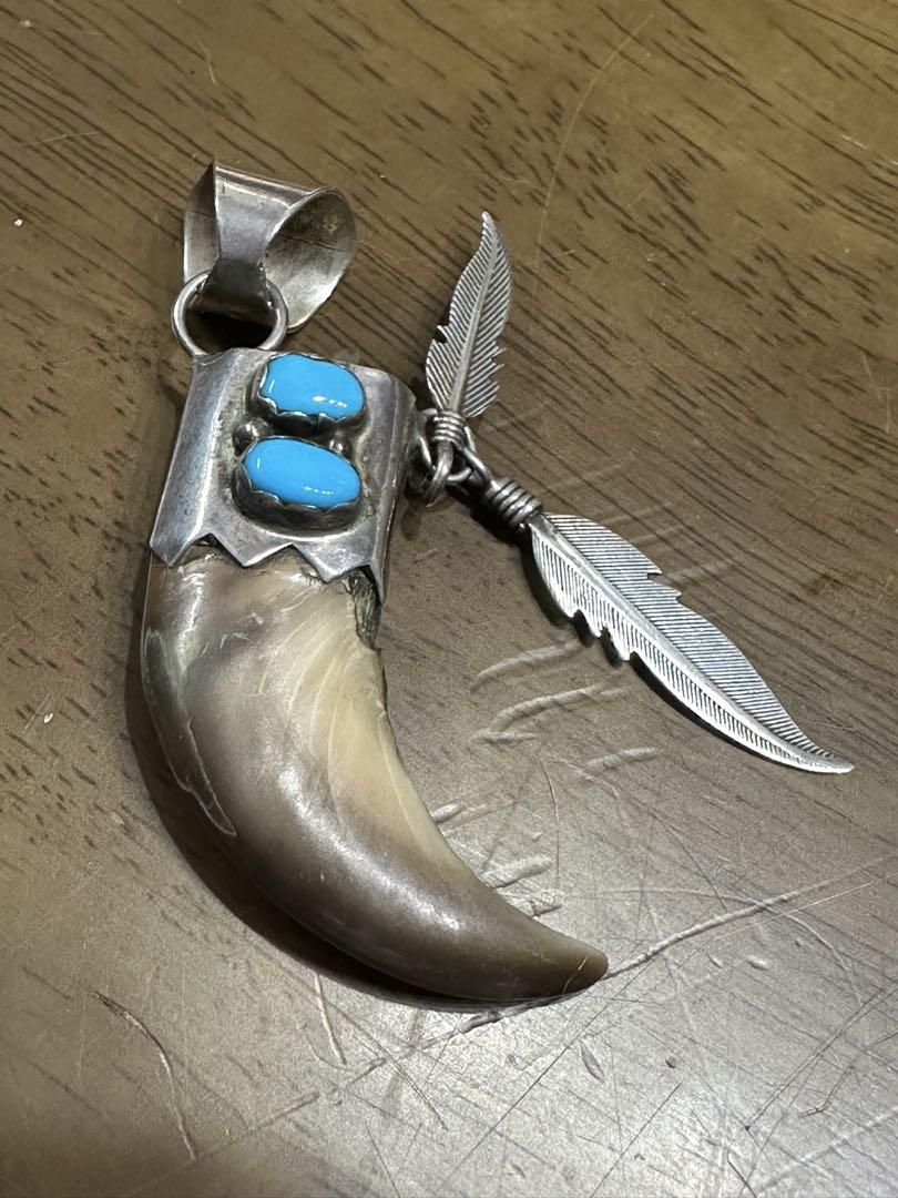 ペンダントヘッド　ナバホ　NABAJO 熊の爪　ハンドメイド　ターコイズ ペンダントヘッド ナバホ NABAJO 熊の爪 ハンドメイド