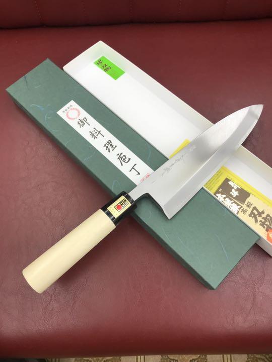びやすいで▬ 送料無料 出刃包丁210mm 伝産シール付 ExY6c-m58440560023 堺打刃物白二鋼はがね鍛造 インテリア