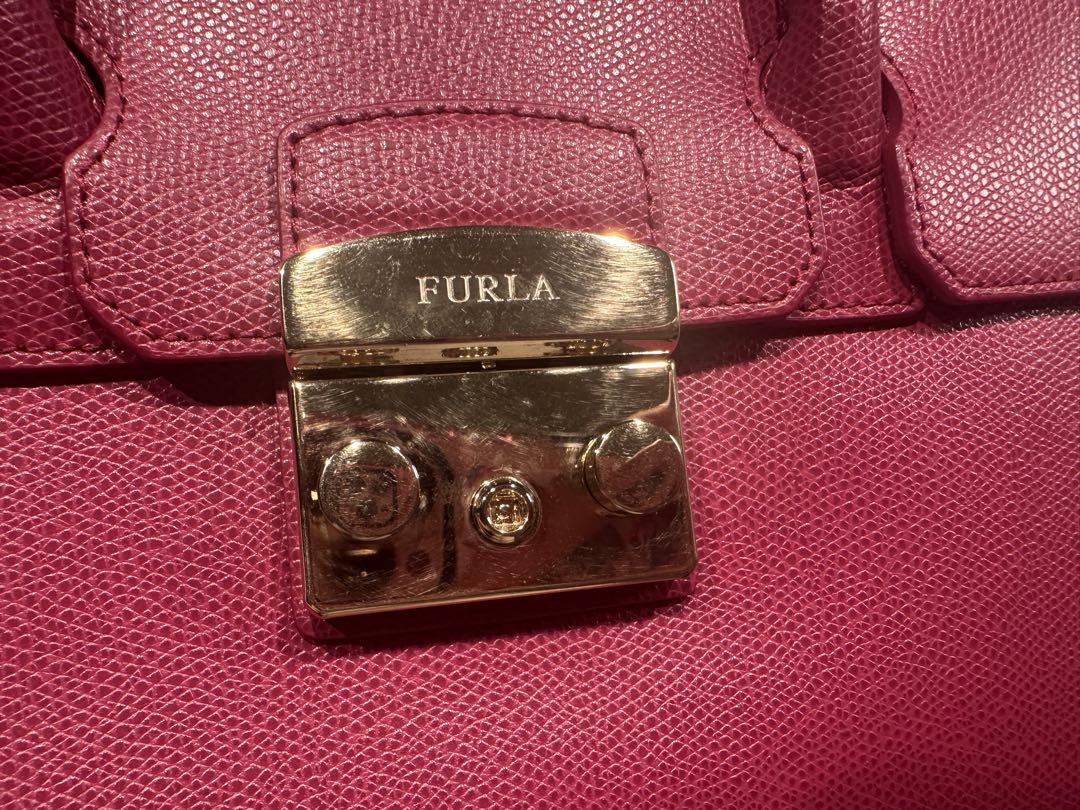 今週の新着アイテム 美品】FURLA ピンク ハンドバッグ ショルダーストラップ付 バッグ