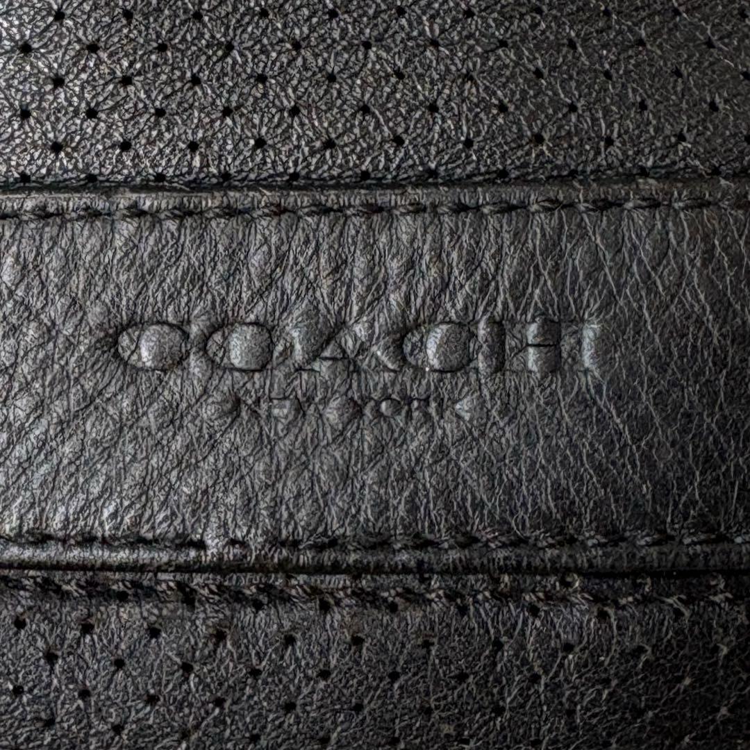★パンチング★ COACH リュック ビジネスバッグ A4可能 通勤通学 黒 ☆パンチング☆ COACH リュック ビジネスバッグ A4可能 通勤通学 黒