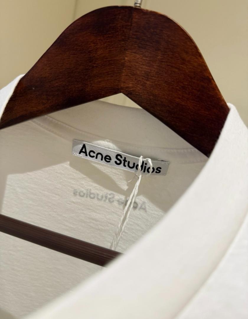 Acne Studios ハートのTシャツ XS