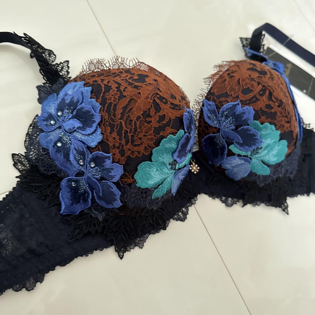 ☆ワコール サルート F70☆69G