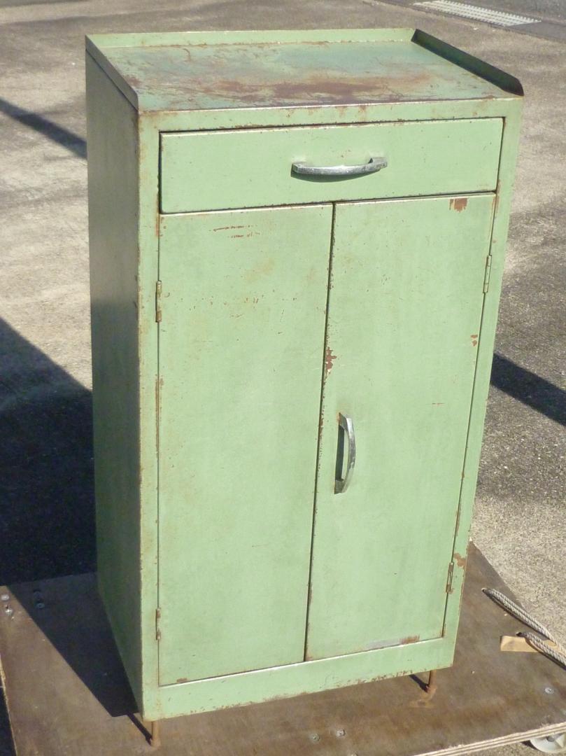 VINTAGE スチール工具キャビネット