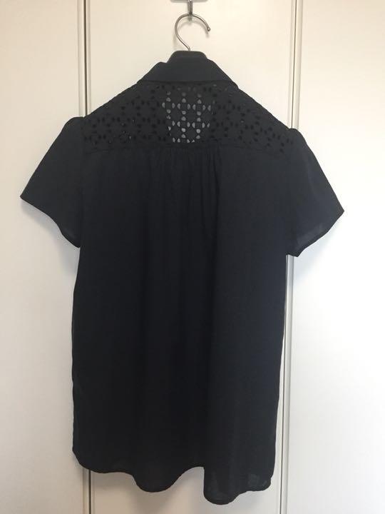 メルカリ ブラウス アースミュージック エコロジー ブラック 黒 シャツ ブラウス 半袖 袖なし 450 中古や未使用のフリマ