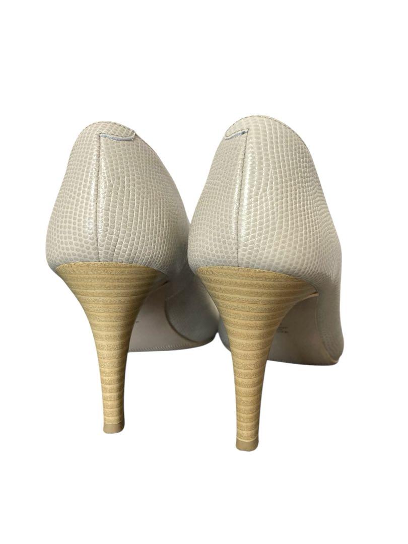 ダイアナ 美品 パンプス24cm ポインテッドトゥ ハイヒール ベージュ 本革