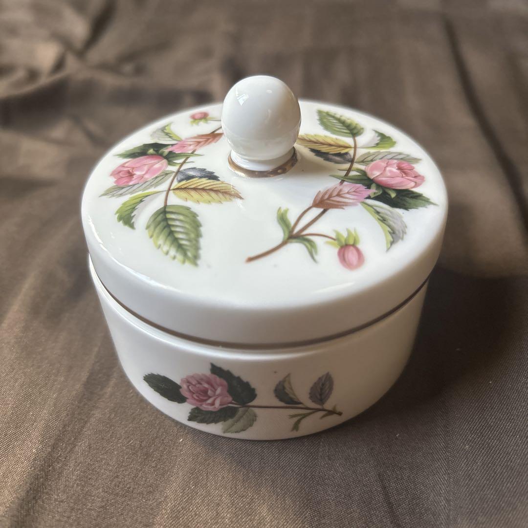 【】　磁器　トリンケット