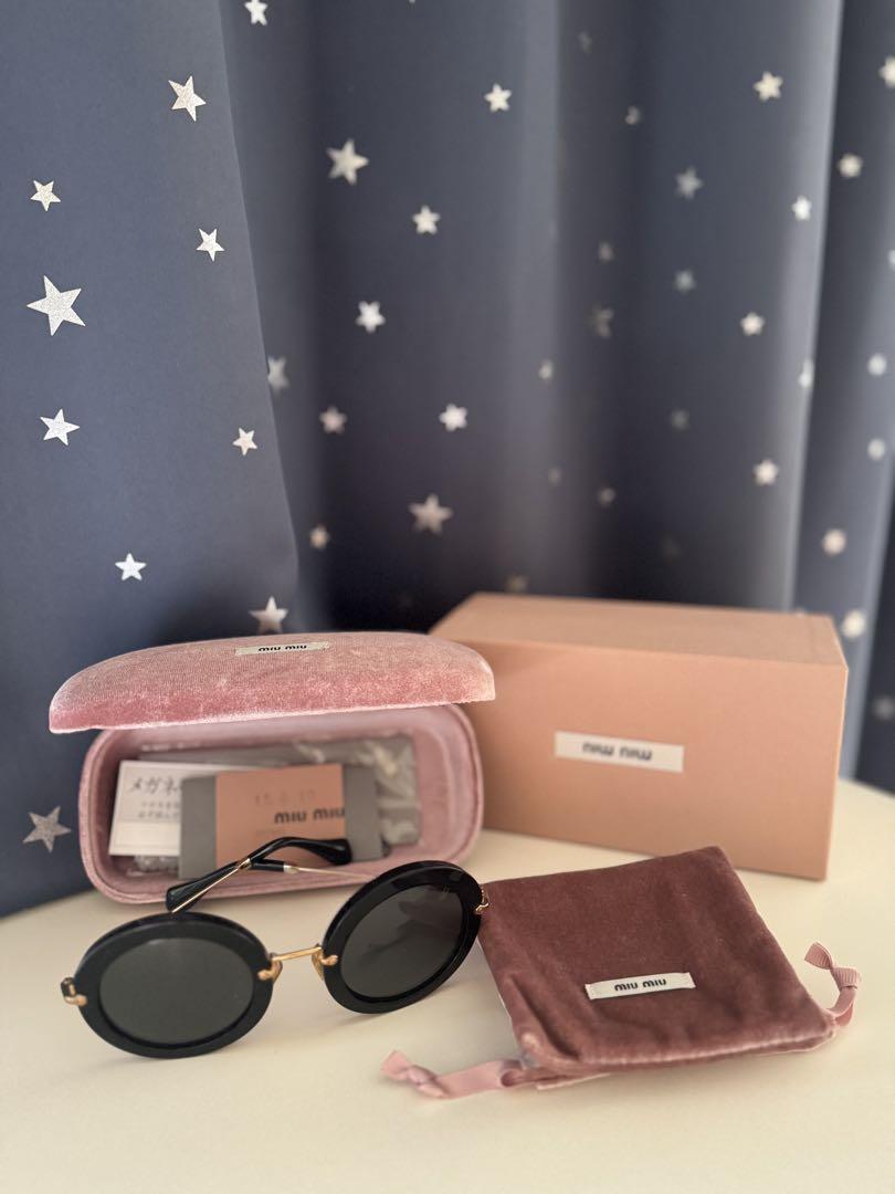 Miu Miu ブラックラウンドサングラス MIU MIU - 新品 miumiu ミュウミュウ サングラス ラウンドの通販