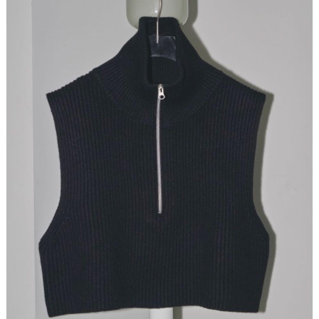 ハーフジップニットベスト
