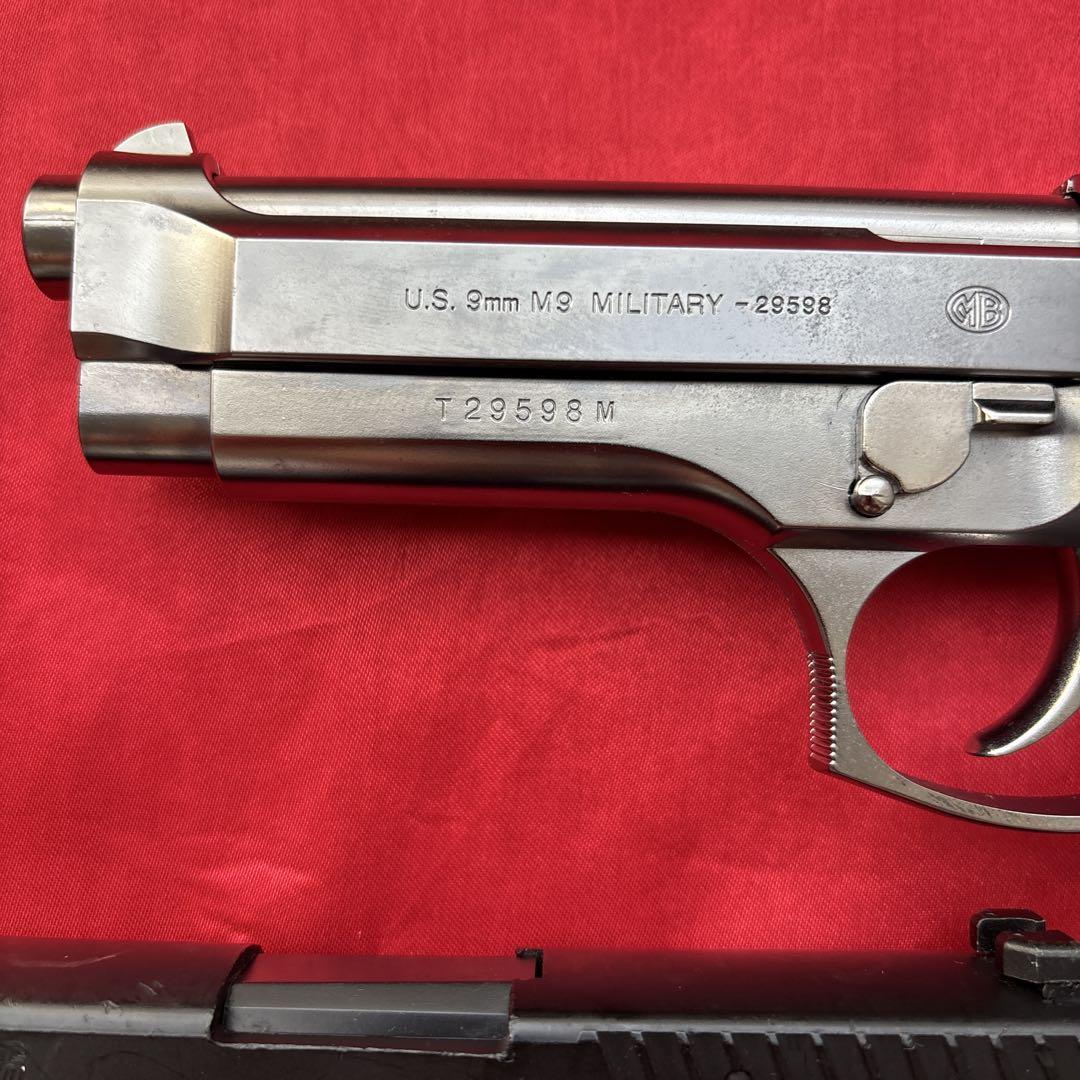 東京マルイ　ベレッタM92 クロームステンレス　SIG p226ガスブローバック