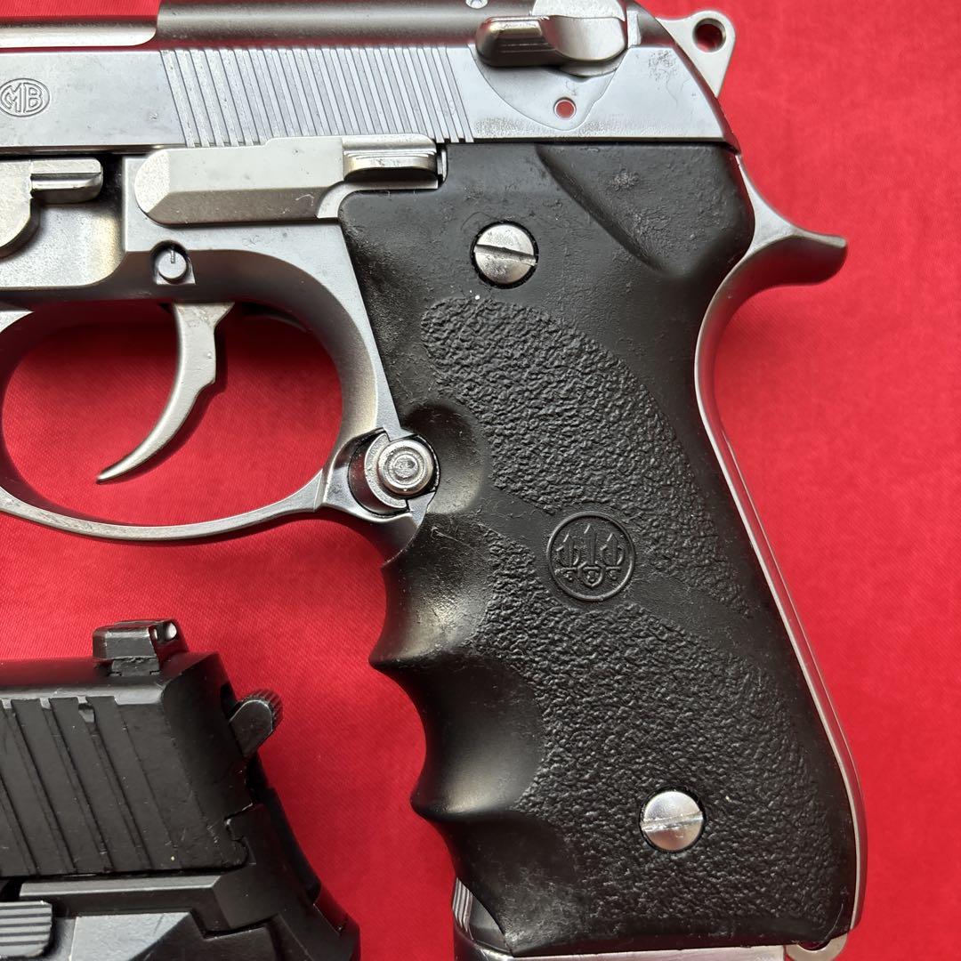 東京マルイ　ベレッタM92 クロームステンレス　SIG p226ガスブローバック