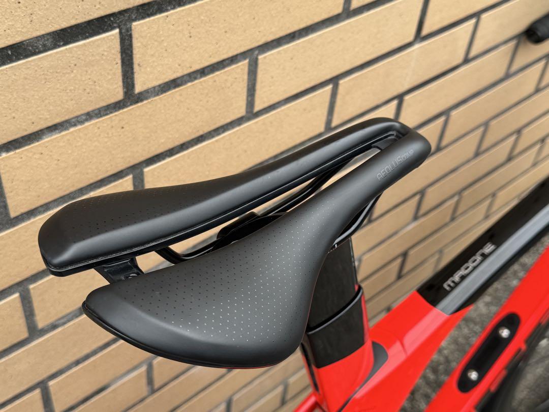 美品　トレック　マドン　SL6 Gen6 アルテグラ　disc 52サイズ