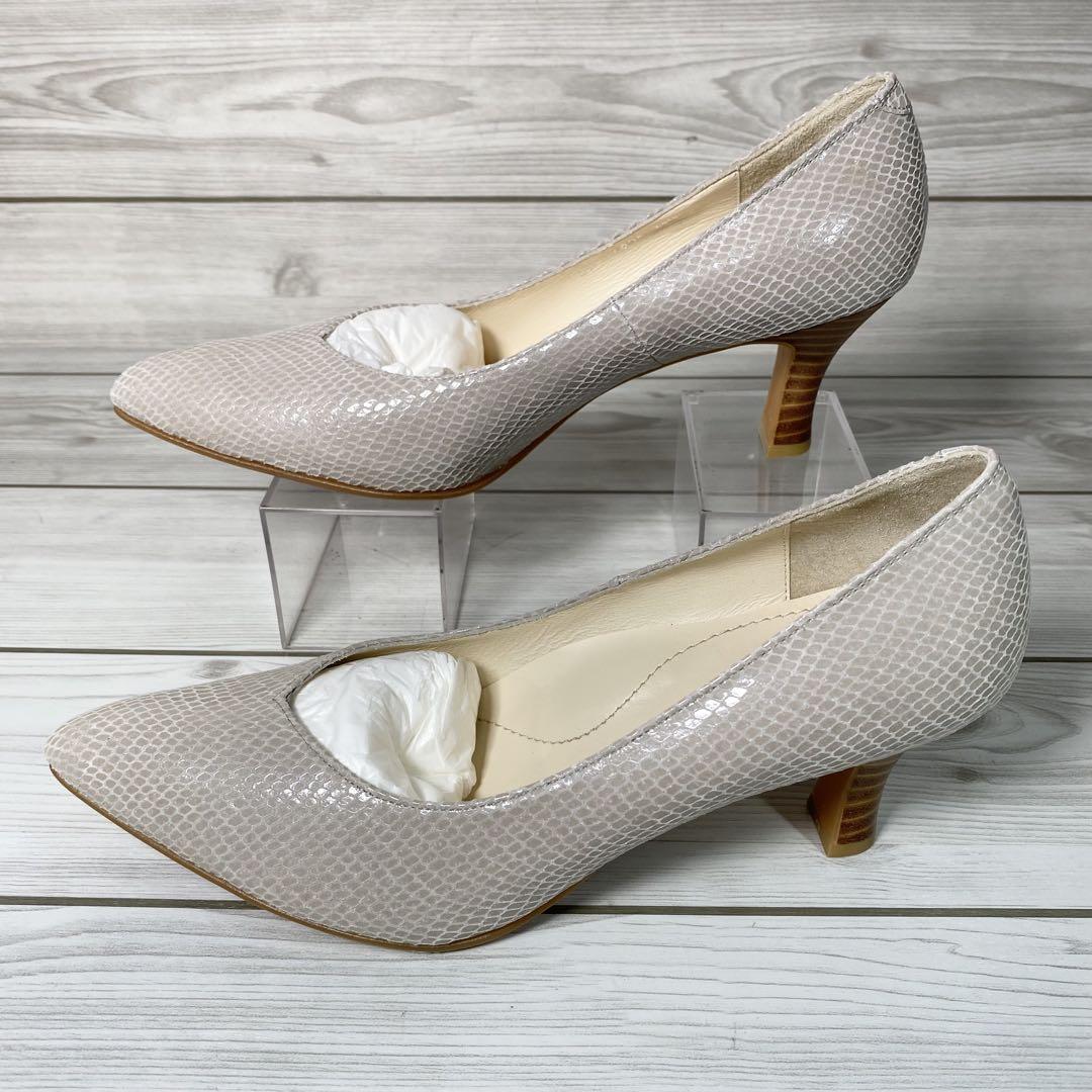 896【極美品】REGAL リーガル F09K パンプス グレー 24.5